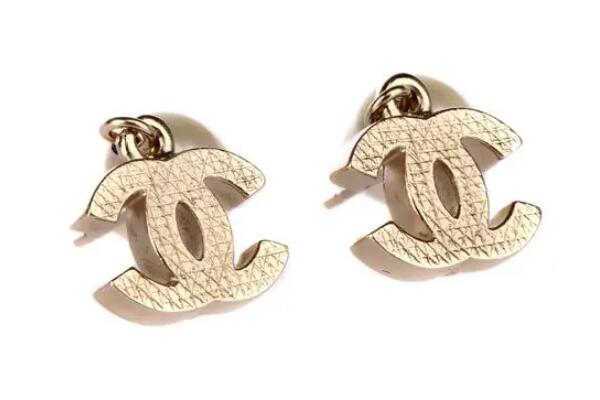 大庆肇源县回收香奈儿耳环